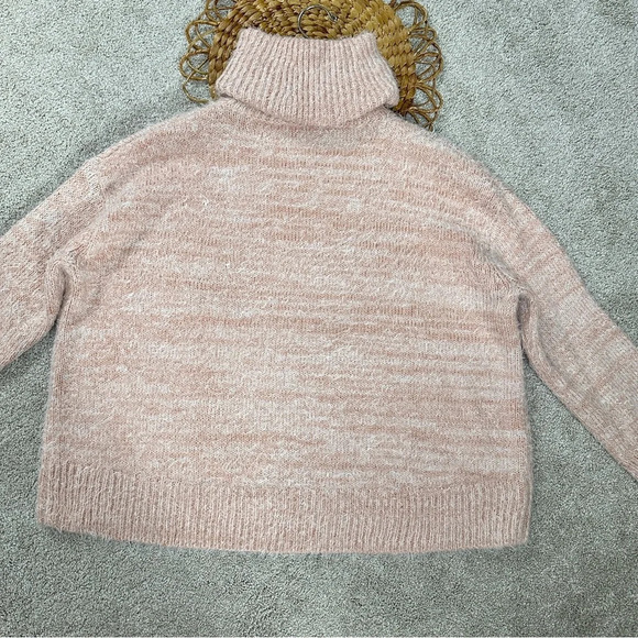 Show Me Your Mumu Fatima Turtleneck Sweater Fuzzy Pink Knit Wool Blend Size S - Picture 10 of 16